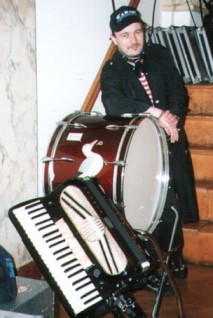 Karsten with instruments...